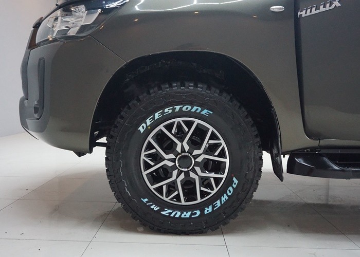 Used 5
                    TOYOTA
                     for Sale Image