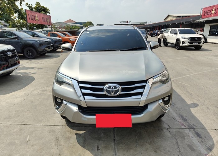 Used 8
                    TOYOTA
                     for Sale Image