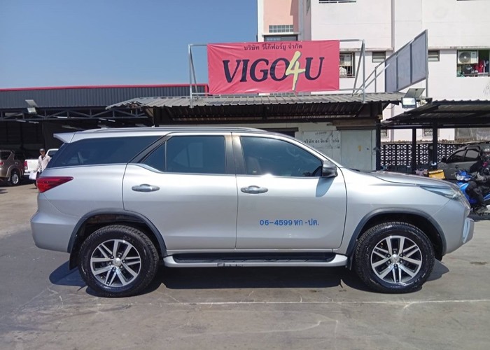 Used 8
                    TOYOTA
                     for Sale Image