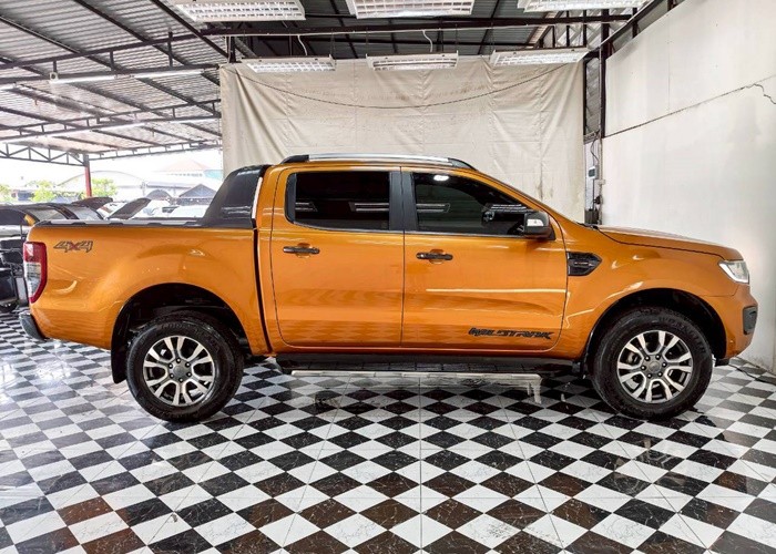 Used 10
                    FORD
                     for Sale Image