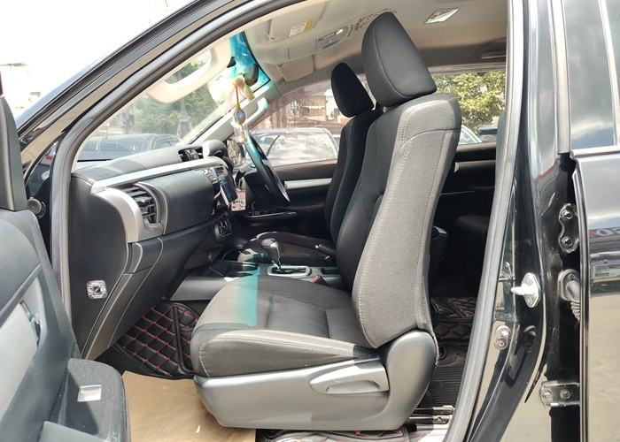 Used 8
                    TOYOTA
                     for Sale Image