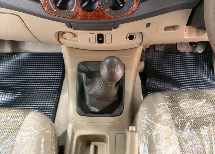 Used 5
                    TOYOTA
                     for Sale Image