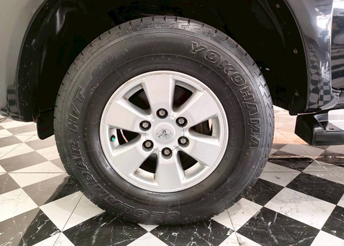 Used 5
                    TOYOTA
                     for Sale Image