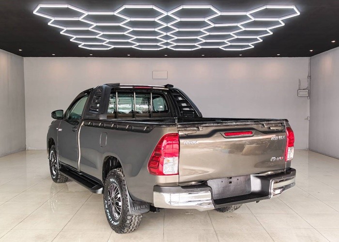 Used 5
                    TOYOTA
                     for Sale Image