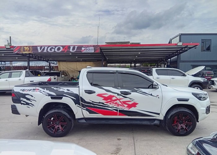 Used 4
                    TOYOTA
                     for Sale Image
