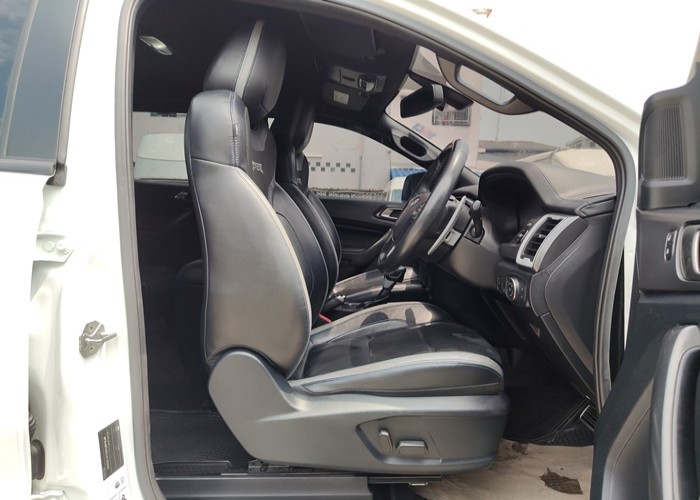 Used 8
                    FORD
                     for Sale Image