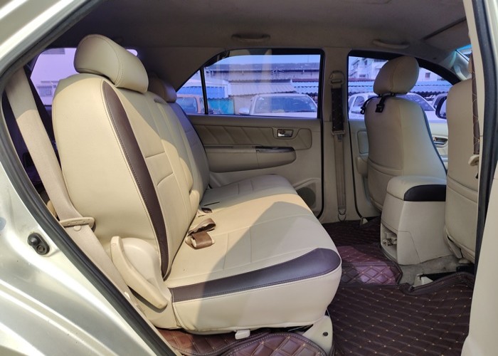 Used 7
                    TOYOTA
                     for Sale Image