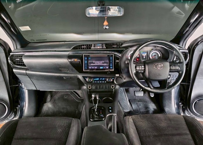 Used 7
                    TOYOTA
                     for Sale Image