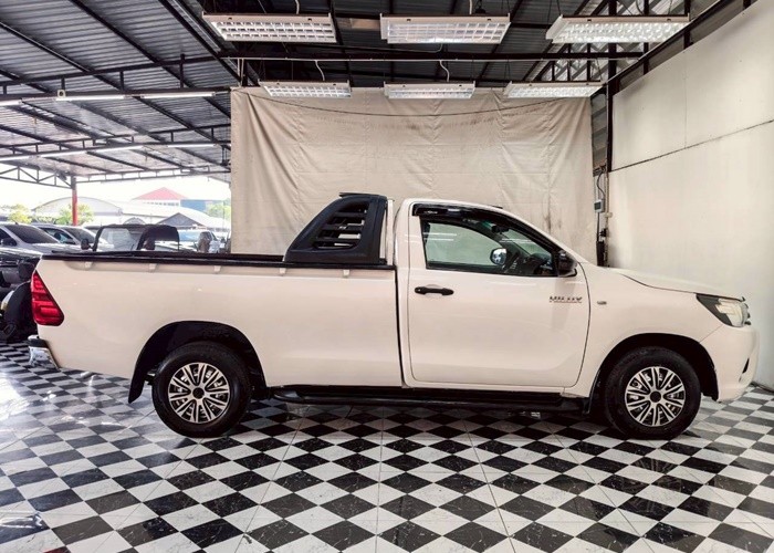 Used 7
                    TOYOTA
                     for Sale Image