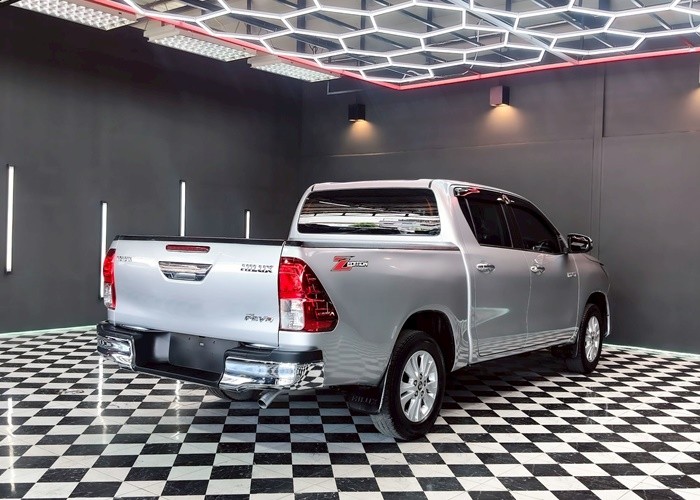 Used 8
                    TOYOTA
                     for Sale Image