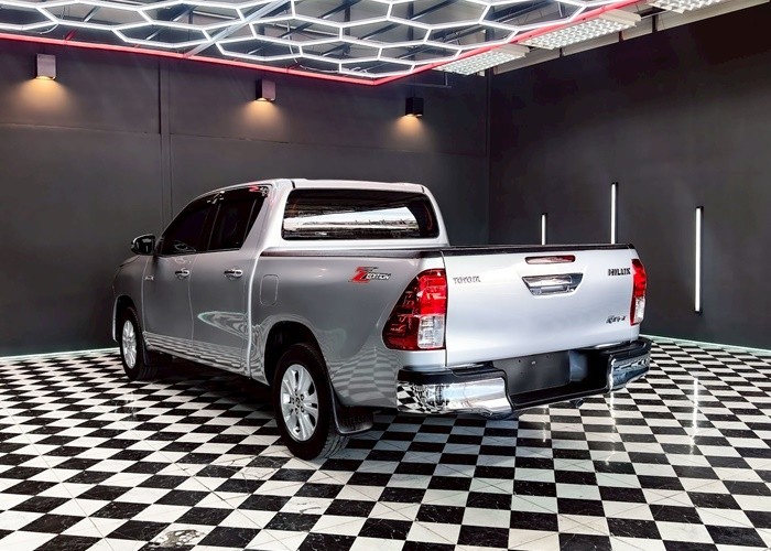 Used 8
                    TOYOTA
                     for Sale Image