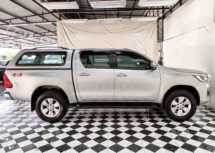 Used 4
                    TOYOTA
                     for Sale Image