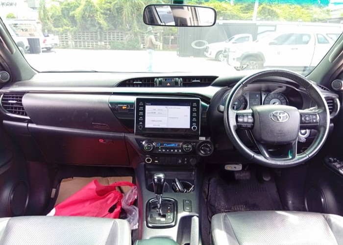 Used 7
                    TOYOTA
                     for Sale Image
