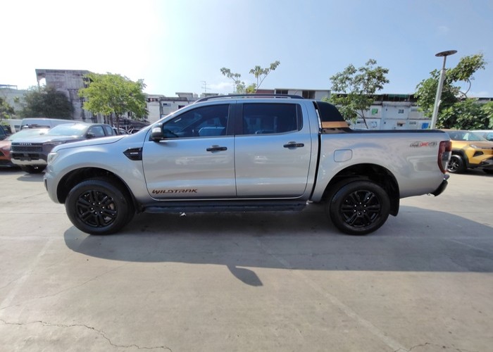 Used 12
                    FORD
                     for Sale Image