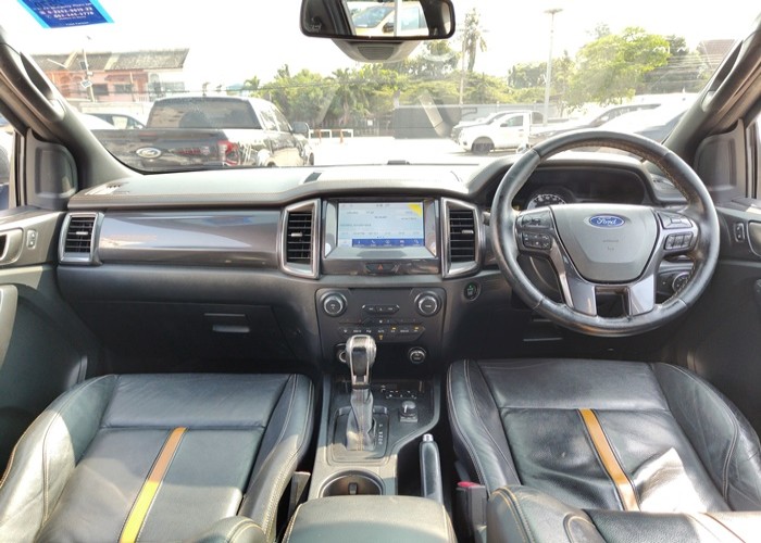 Used 12
                    FORD
                     for Sale Image