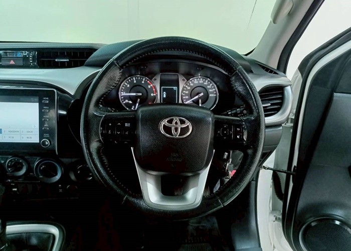 Used 12
                    TOYOTA
                     for Sale Image