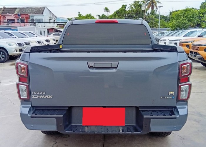 Used 11
                    ISUZU
                     for Sale Image
