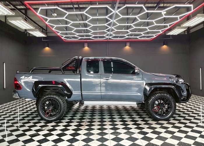 Used 7
                    TOYOTA
                     for Sale Image