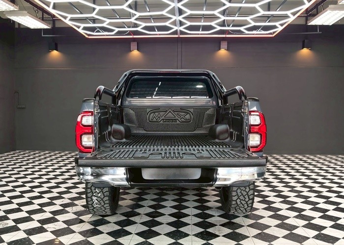 Used 7
                    TOYOTA
                     for Sale Image