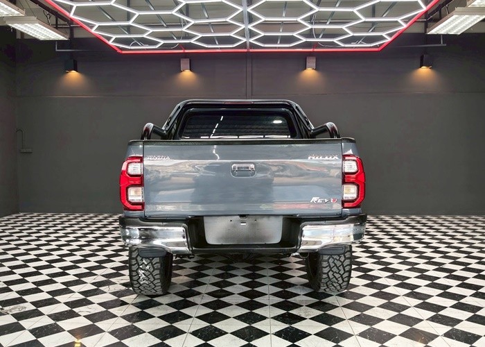 Used 7
                    TOYOTA
                     for Sale Image