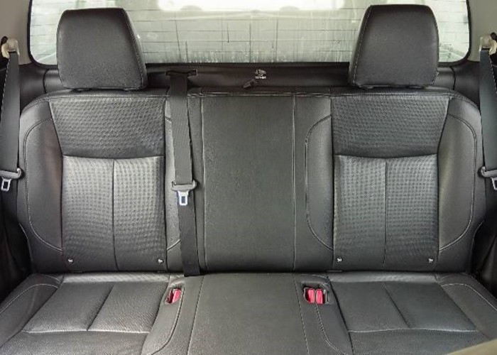 Used 7
                    NISSAN
                     for Sale Image