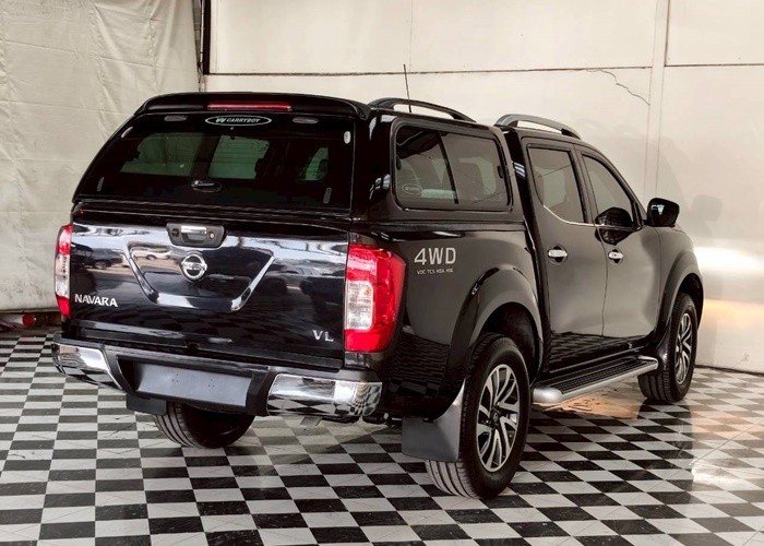 Used 7
                    NISSAN
                     for Sale Image