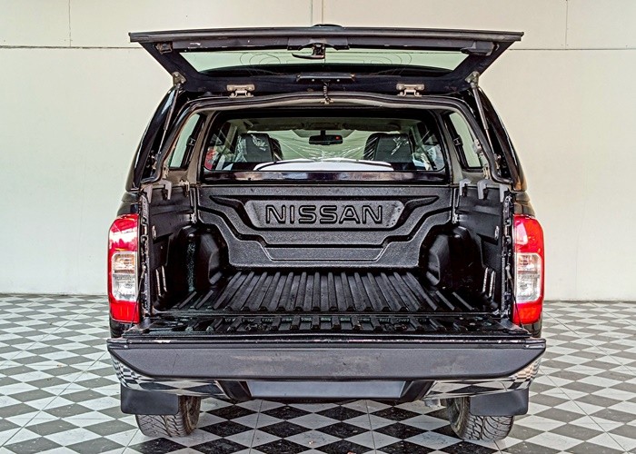 Used 7
                    NISSAN
                     for Sale Image