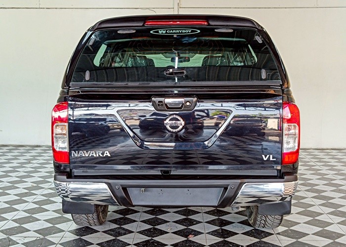 Used 7
                    NISSAN
                     for Sale Image