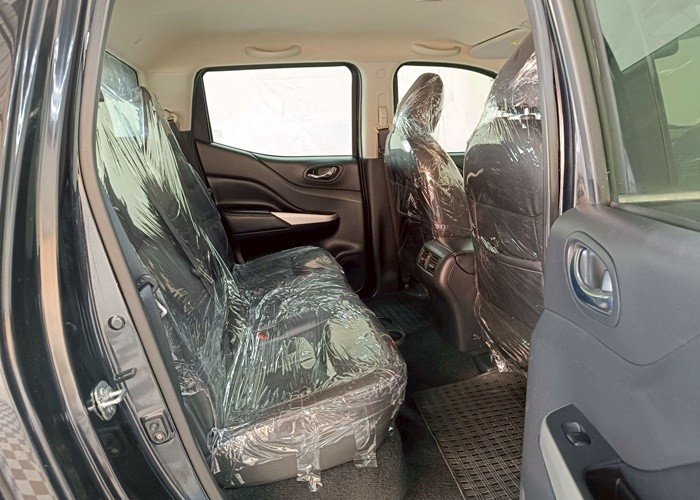 Used 7
                    NISSAN
                     for Sale Image