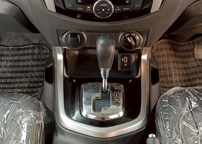 Used 7
                    NISSAN
                     for Sale Image