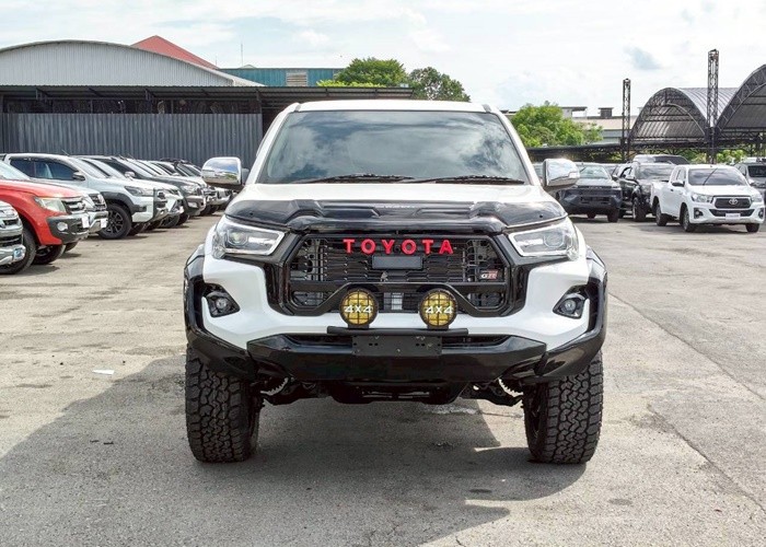 Used 5
                    TOYOTA
                     for Sale Image