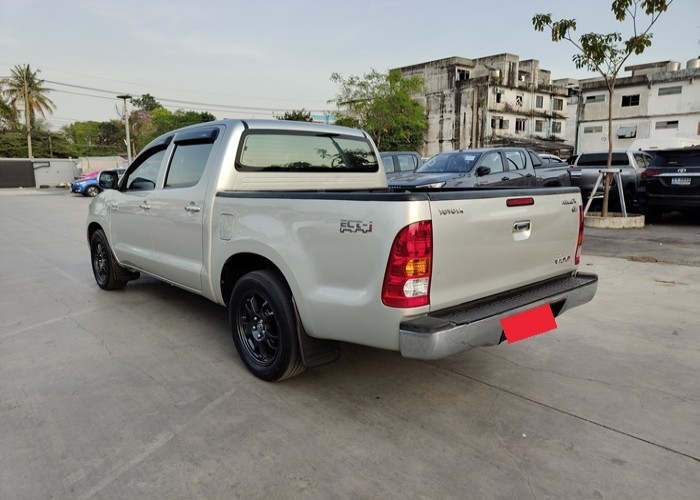 Used 12
                    TOYOTA
                     for Sale Image