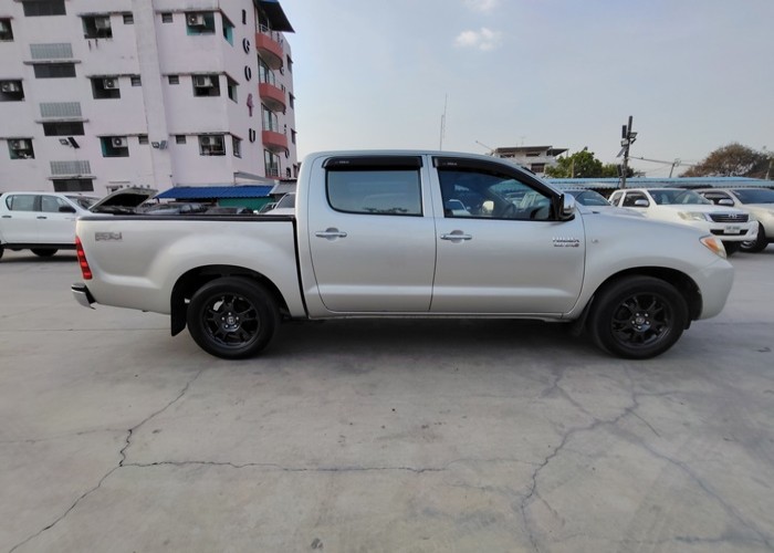 Used 12
                    TOYOTA
                     for Sale Image
