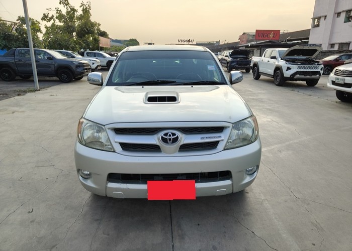 Used 12
                    TOYOTA
                     for Sale Image