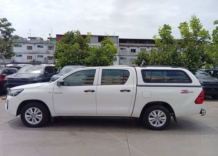 Used 11
                    TOYOTA
                     for Sale Image