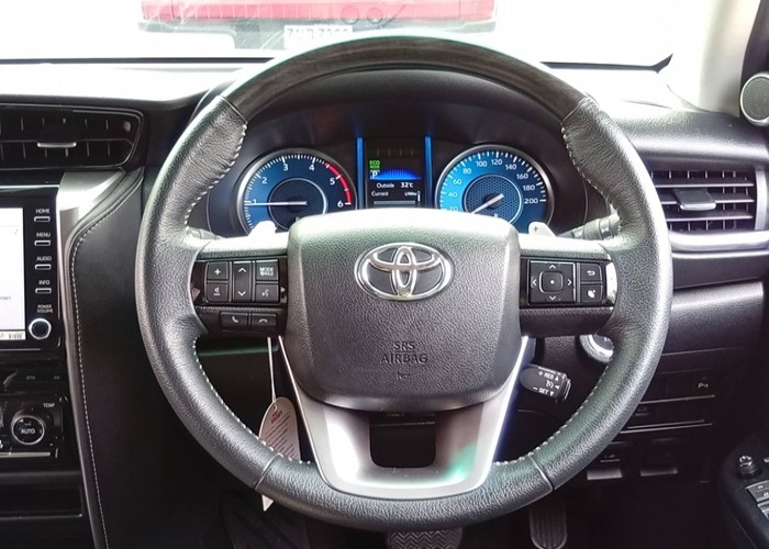 Used 5
                    TOYOTA
                     for Sale Image