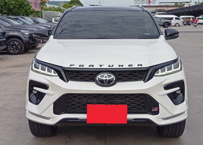 Used 5
                    TOYOTA
                     for Sale Image