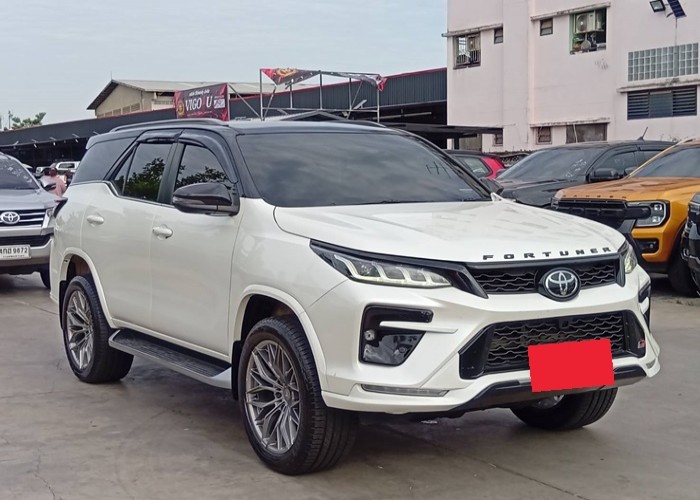 Used 5
                    TOYOTA
                     for Sale Image