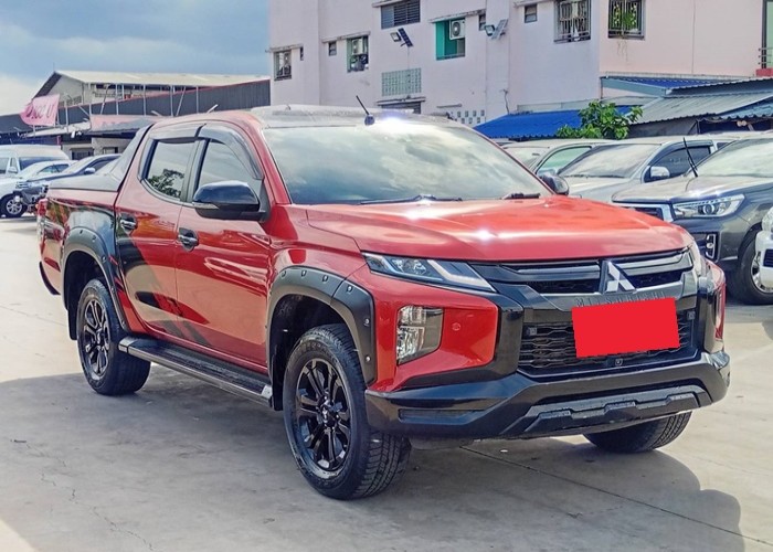 Used 11
                    MITSUBISHI
                     for Sale Image