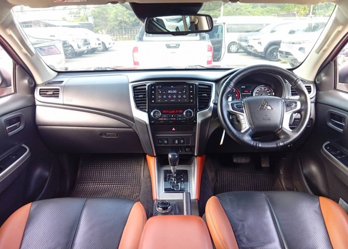 Used 11
                    MITSUBISHI
                     for Sale Image