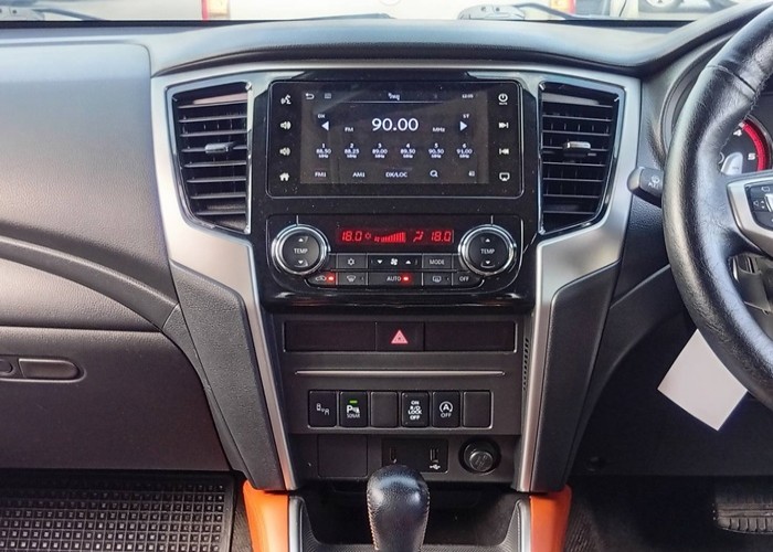 Used 11
                    MITSUBISHI
                     for Sale Image