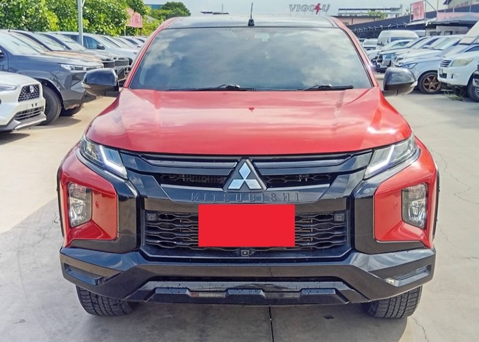 Used 11
                    MITSUBISHI
                     for Sale Image
