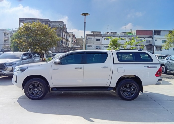 Used 6
                    TOYOTA
                     for Sale Image