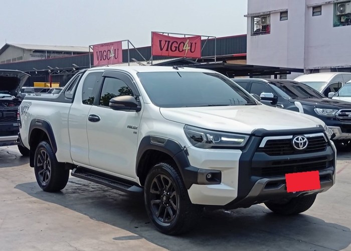 Used 7
                    TOYOTA
                     for Sale Image