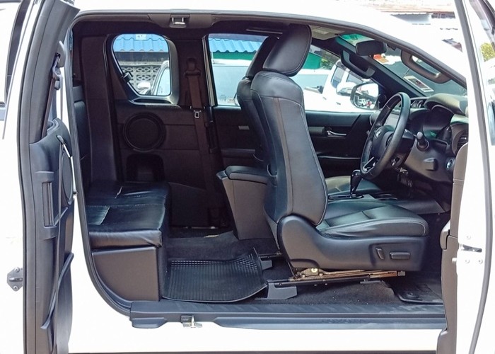 Used 7
                    TOYOTA
                     for Sale Image