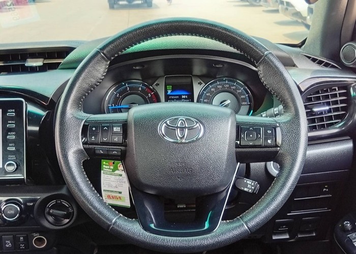 Used 7
                    TOYOTA
                     for Sale Image