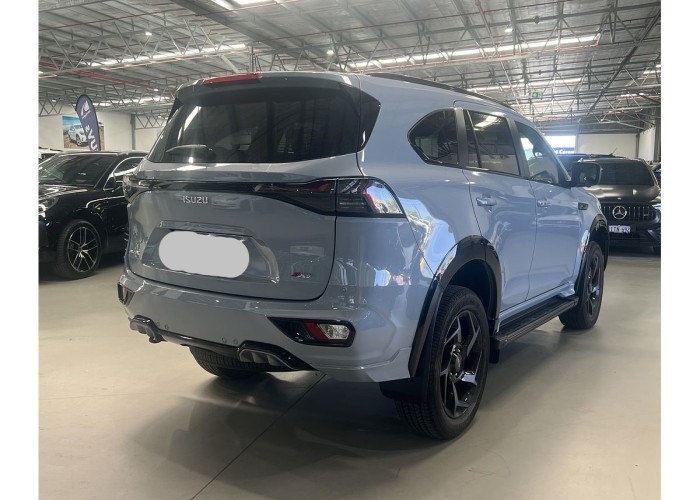 Used 1
                    ISUZU
                     for Sale Image