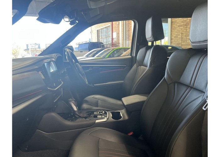 Used 1
                    ISUZU
                     for Sale Image