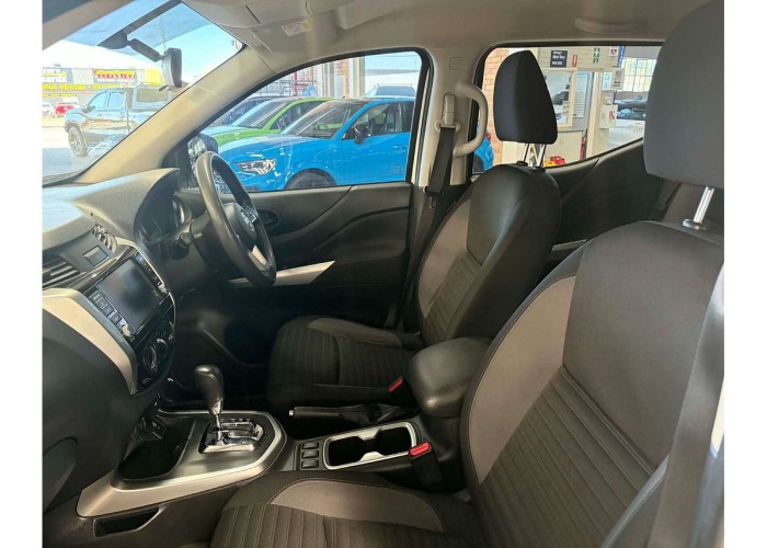 Used 1
                    NISSAN
                     for Sale Image