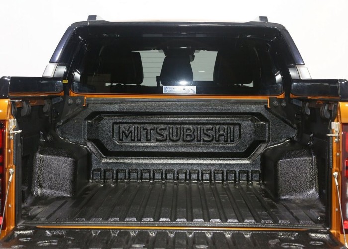 Used 1
                    MITSUBISHI
                     for Sale Image